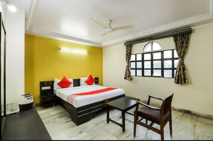 Hotel Asopalav Ambaji Extérieur photo